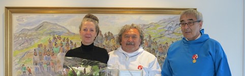 Formanden for Inatsisartut Hans Enoksen har den 23. august 2021 tildelt Nersornaat i sølv til Rasmus Lyberth i Inatsisartuts mødelokale, Nuuk 